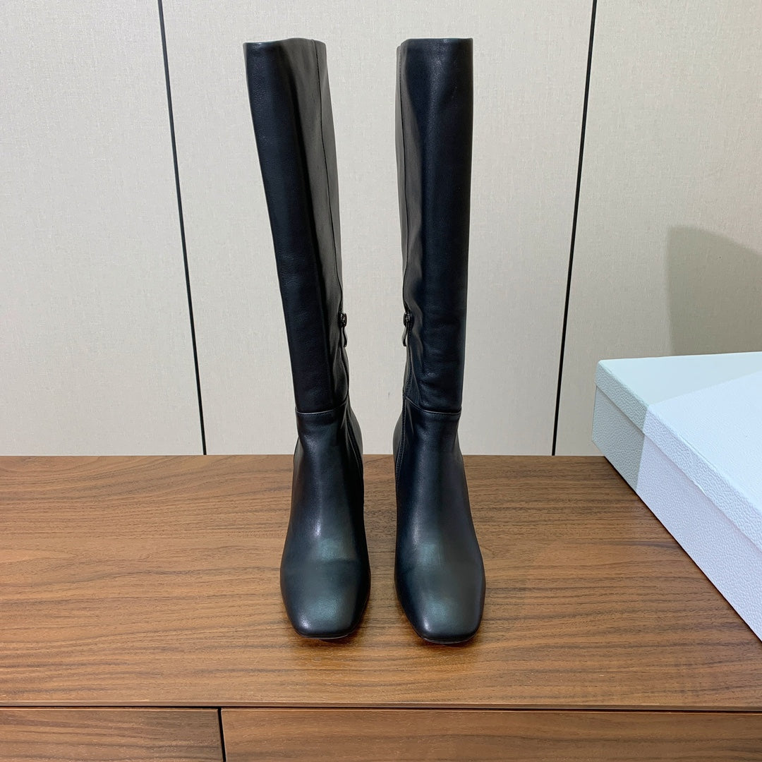 DIOR 25S KNEE-HIGH BOOTS 80 MM IN BLACK CALFSKIN WITH GOLD HARDWARE